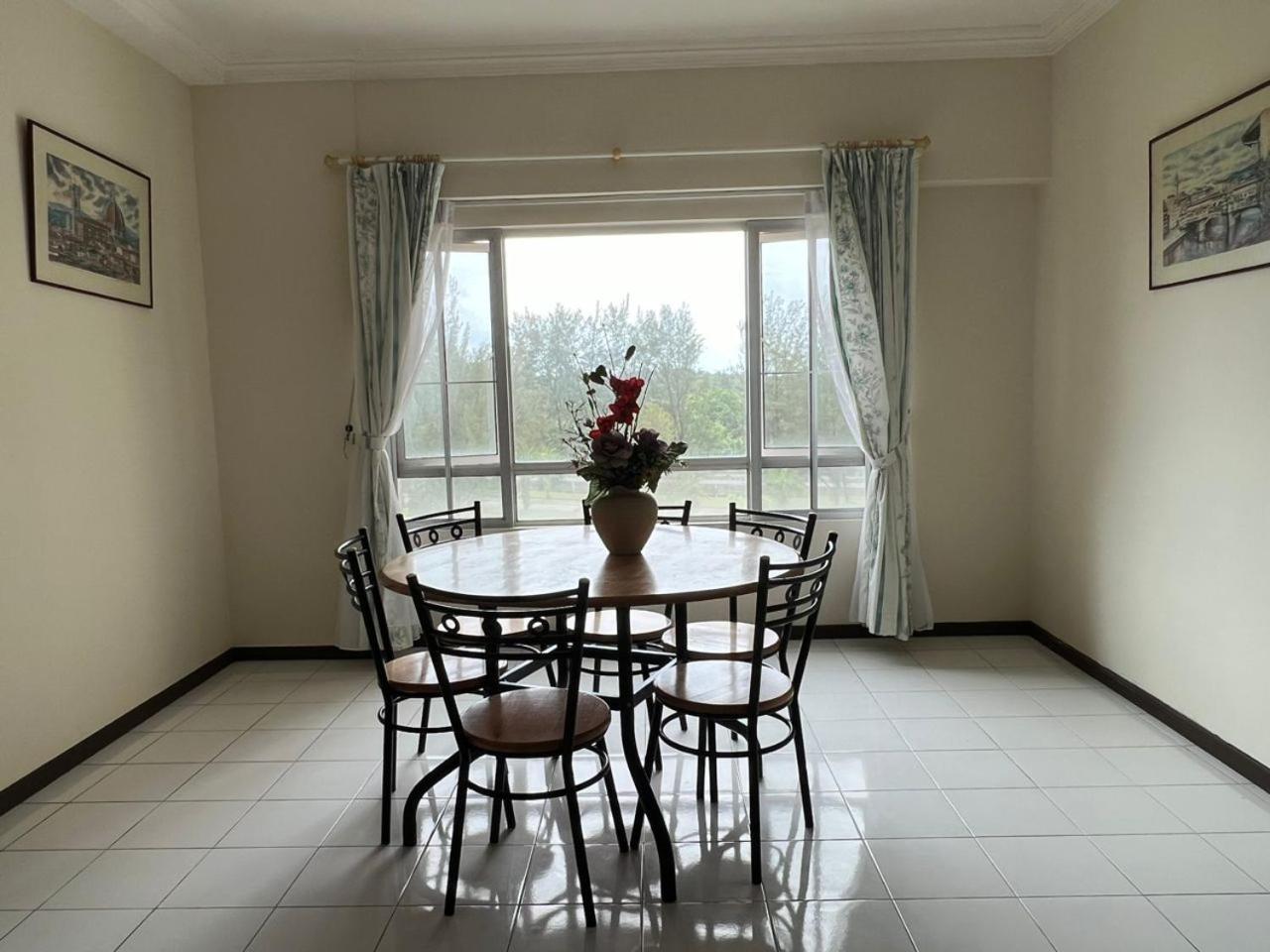 Kasuma Resort Azalea Kuching Eksteriør bilde